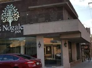 Los Nogales Inn