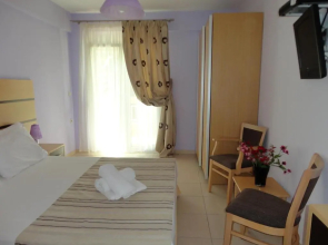 Phoenix Studios by Tania