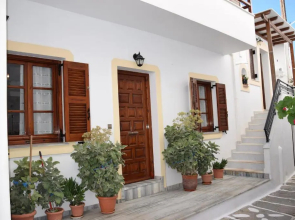 Naoussa Center Cycladic House