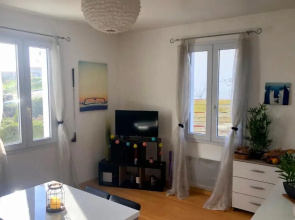 Charming Flat With Terrace 500m From The Beach