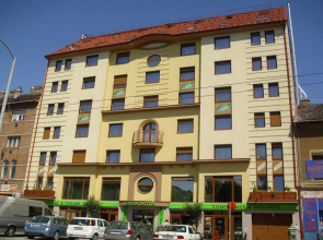 Green Hotel Budapest