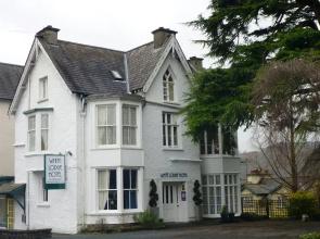 White Lodge Hotel