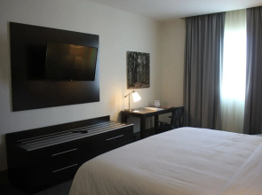 Holiday Inn Express & Suites Silao Aeropuerto - Terminal