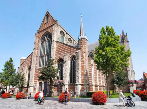 Awesome Home in Heinkenszand With Wifi, 4 Bedrooms and Outdoor Swimming Pool