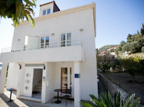 Quaint Villa in Dubrovnik Near Sea