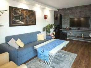 Superb Apartment With Balcony Near la Defense
