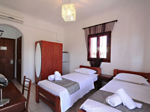 Route 66 Motel Suites