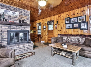Spruce - Serenity Bay Resort 2 Bedroom Cabin