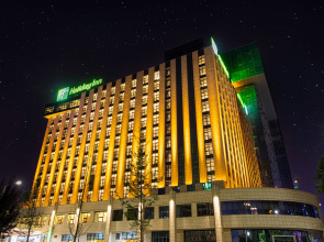 Holiday Inn Baoji Central