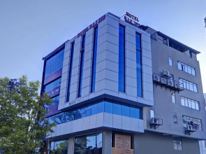 Treebo Raj Inn Lalpur