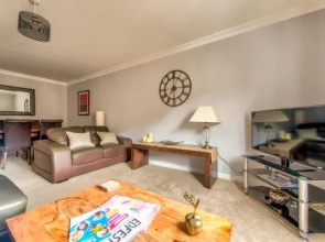 Gorgeous 3 bd City Centre Apt With Parking