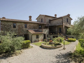 Podere Baiocco Sleeps 22 People 2 Private Pools Walking Distance to Town-podere Baiocco