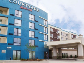 Courtyard Edmonton West