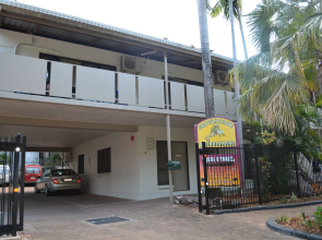 Frogshollow Backpackers