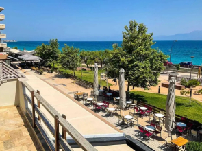 Sea View Roof Garden Apartment