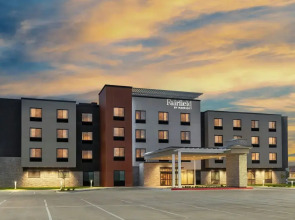 Fairfield by Marriott Inn & Suites Norwalk
