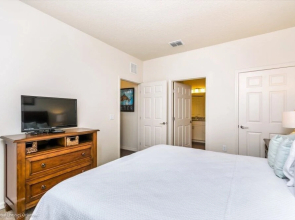 Lucaya Village Resort 4 Bedroom TownHome 4 Townhouse by RedAwning