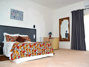 King Baobab Lodge