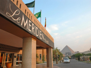 Le Méridien Pyramids Hotel & Spa