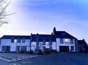 Lomond Hills Hotel