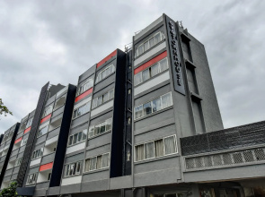 OYO Townhouse 592 Century Hotel