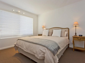 Boutique Apartment - Central & Sophisticated