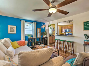 Patio, Grill & Yard: Cozy Denver Abode!