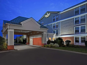 Spark by Hilton Rochester University Area