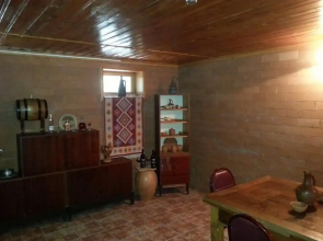 Guesthouse Lago & Wine Cellar