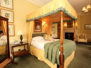 The Shelleys Hotel & Restaurant
