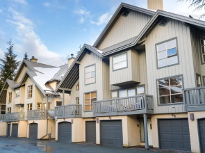 Ski in Out, Great Location, Free Shuttle Bus