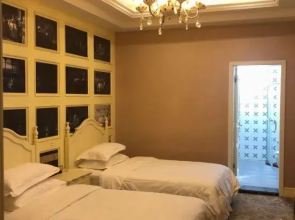 Nanjiang Haoge Theme Hotel