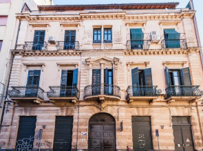 Grimaldi 8 Apartment by Wonderful Italy