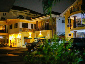 Midindi Hotel & Conference Center