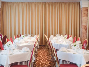 Премьер Отель Русь