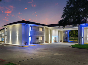 Motel 6 Addison, TX - Dallas
