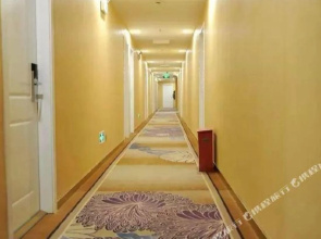 Home Inn Plus Pebble Motel (Nanjing Wanan West Road Branch)
