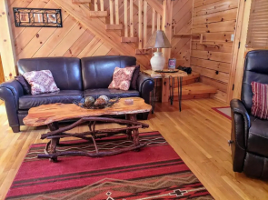 Red Wolf Cabin in Maggie Valley
