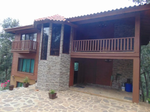 Cabaña dentro del Bosque para 24 Personas