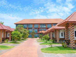 Avarin Resort