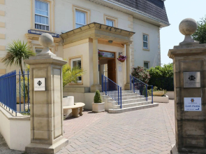 Hampshire Hotel