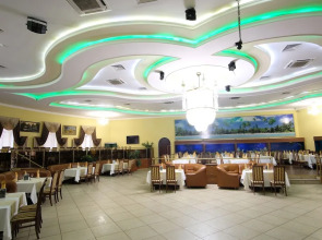 Отель «Оазис в лесу»