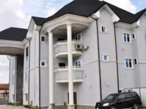 Ice Grand Hotel & Suites