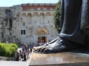 The Suites at Central Split