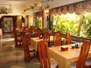 Meng Goldiana 282 Hotel