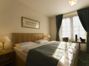 Grandhotel AMBASSADOR National House