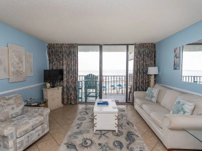 Royal Garden Resort 209 2 Bedroom Condo by RedAwning