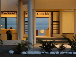 Fiji Luxury Pool Villa