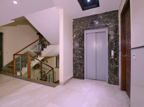 OYO 464 Hotel Lotus Palace