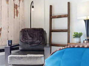 Driftwood Den Condo for 2